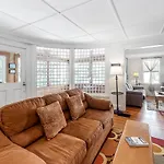 Parkview Cottage