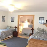 The Shore Path Cottage
