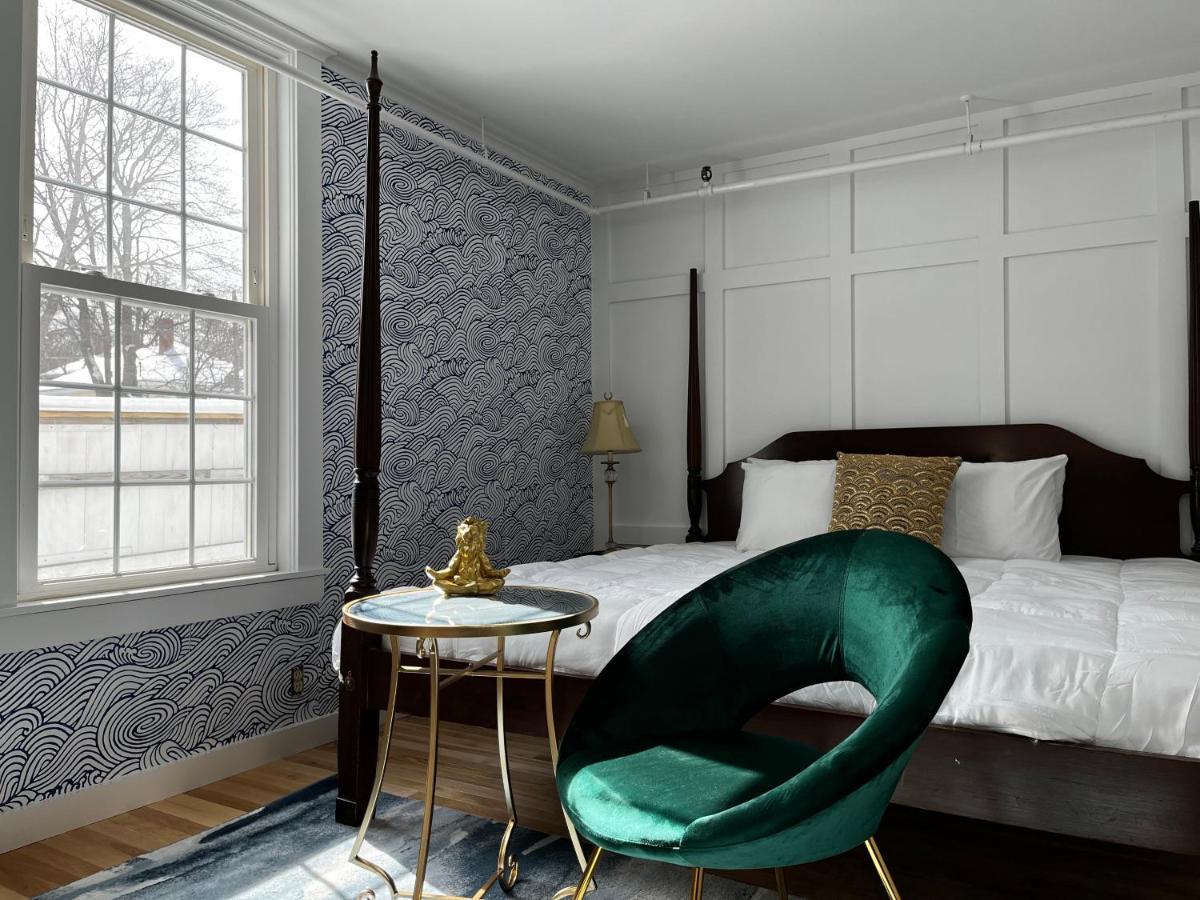 Queen Anne's Revenge Hotel 3*