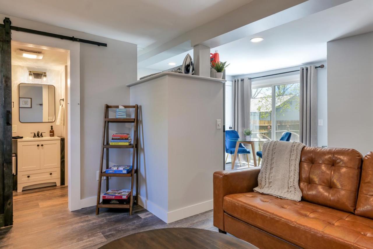 Cozy 1br W/ 4min Walk To Downtown Blueberry Hill