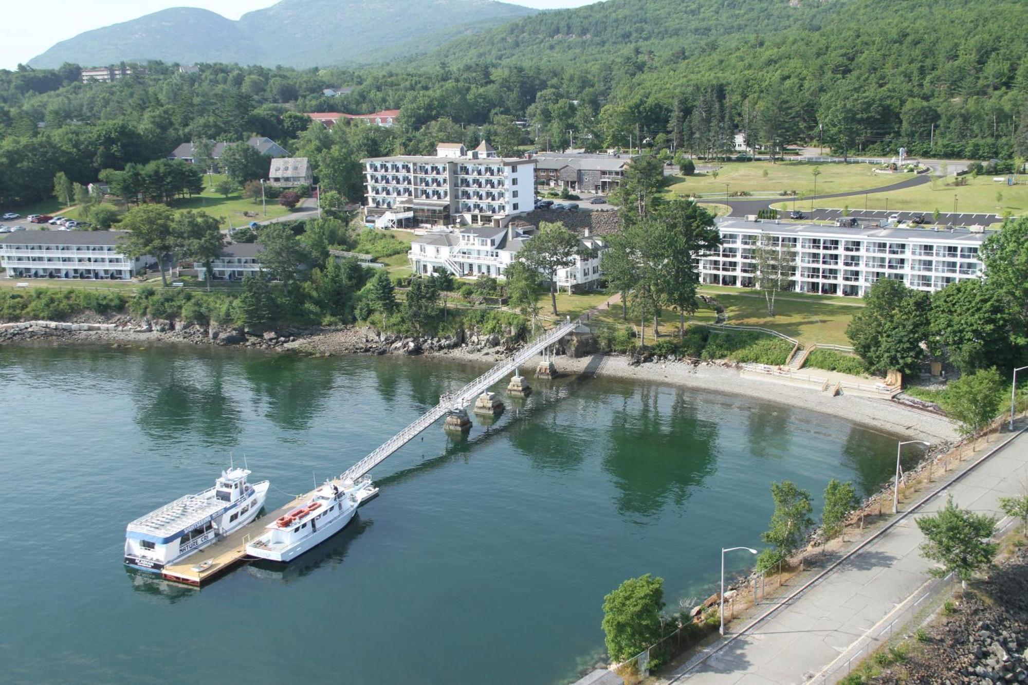 Atlantic Oceanside & Conference Center Hotel