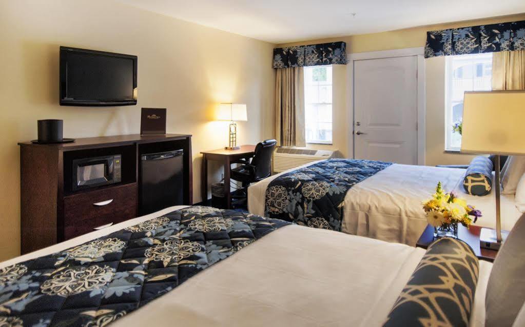 Manor Hotel 3*