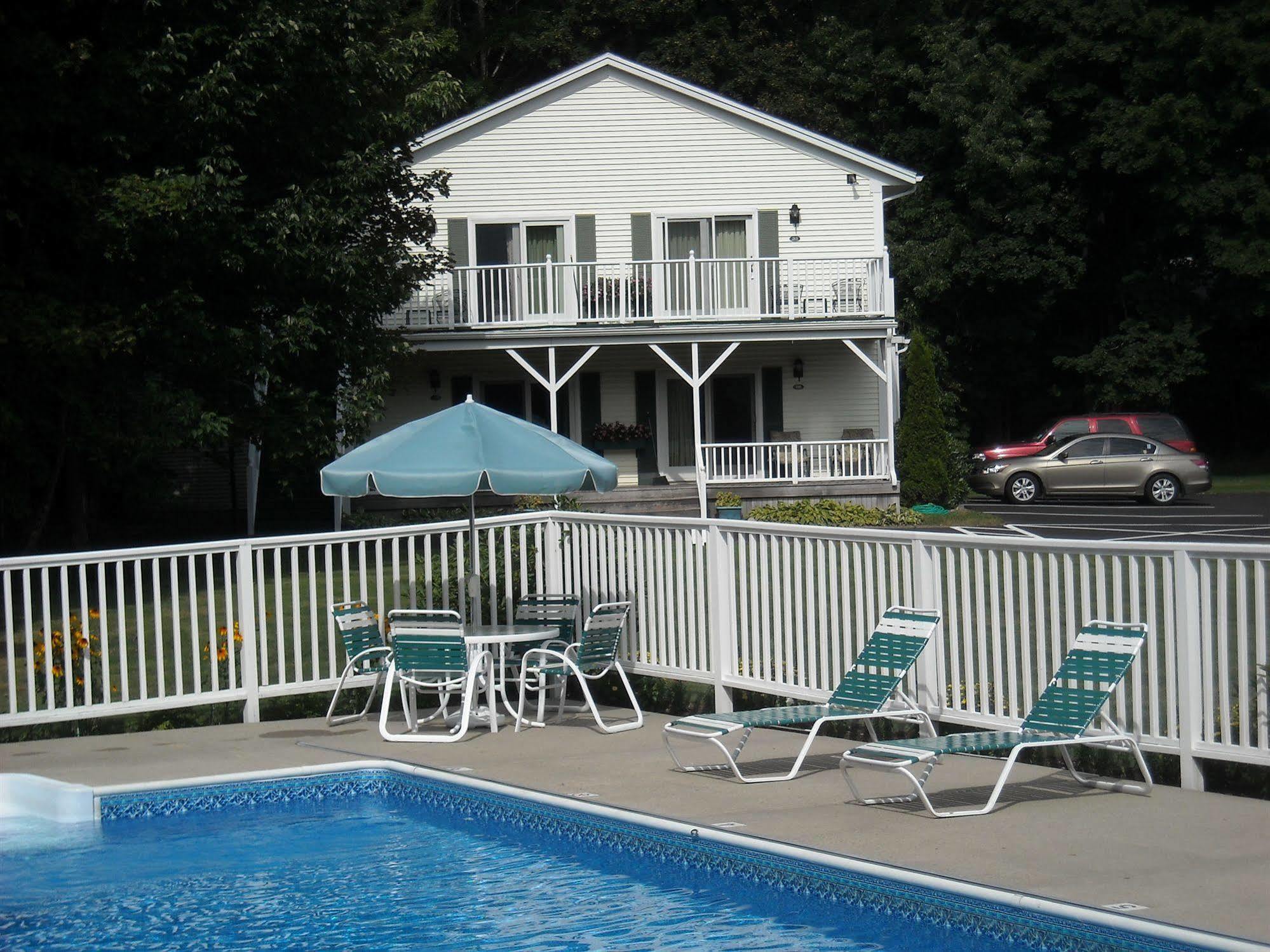 Cromwell Harbor Motel Bar Harbor