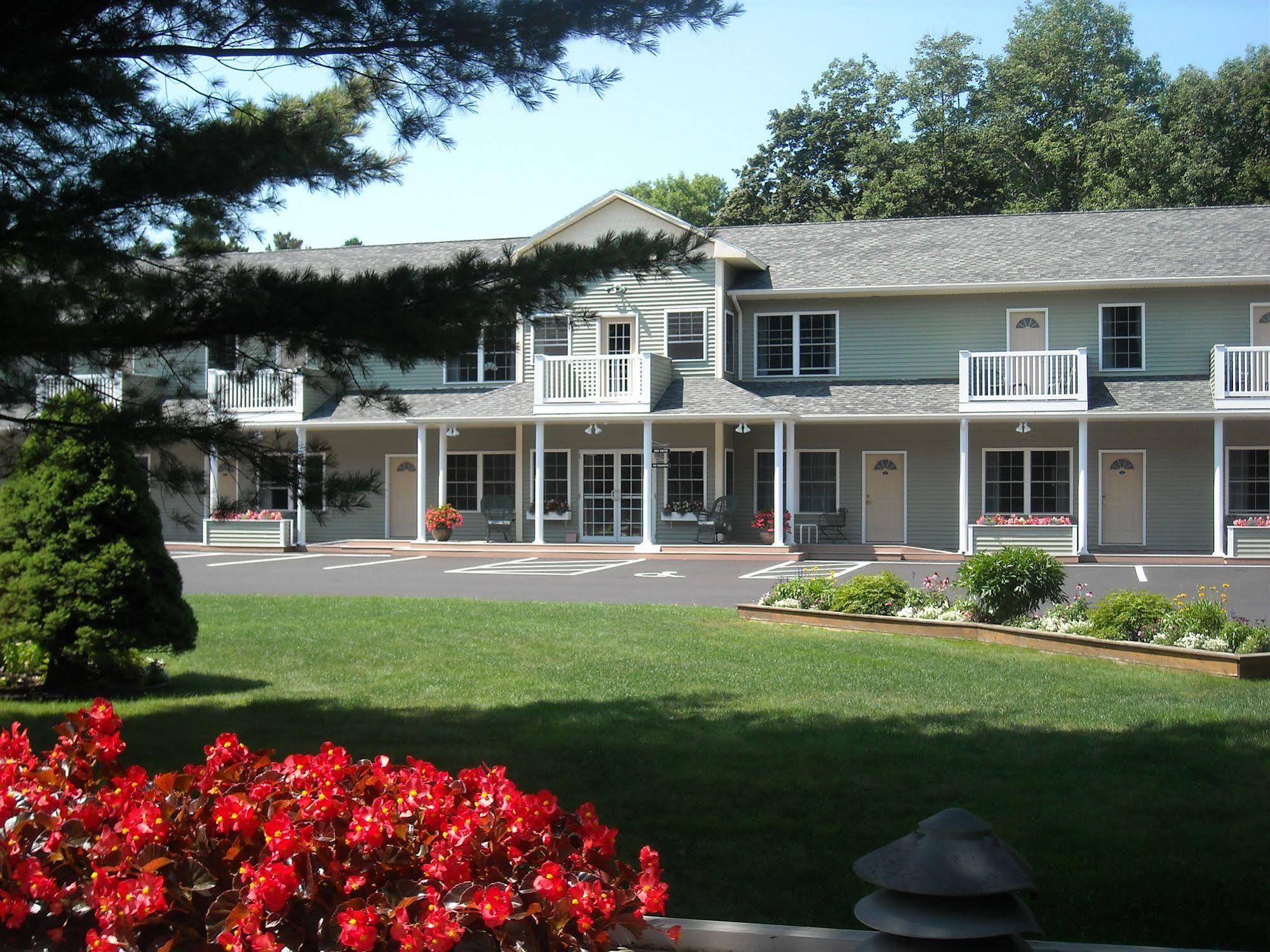 Cromwell Harbor 2*